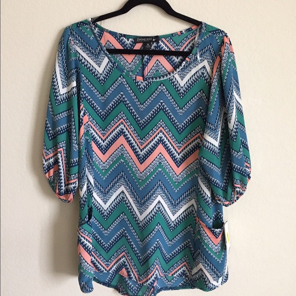 Zigzag Print Blouse with Pockets 