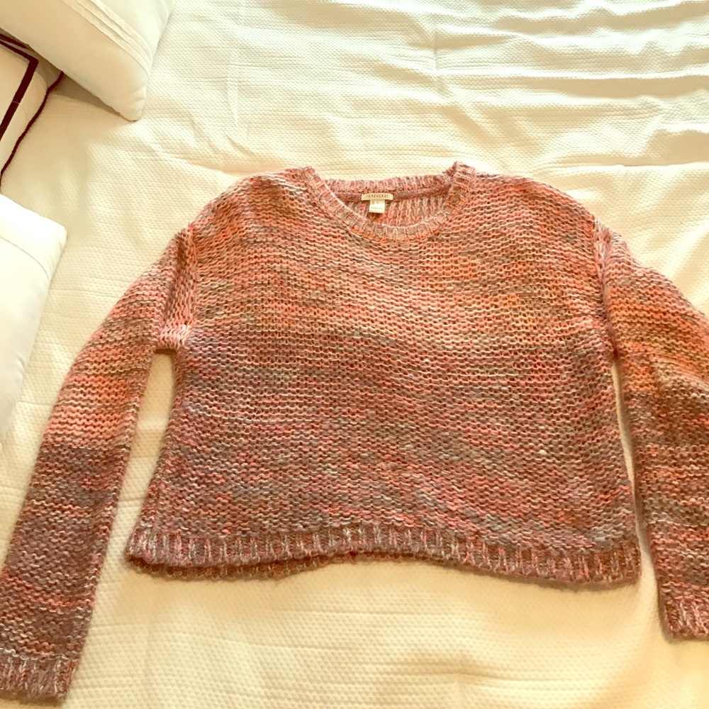 Crop top sweater