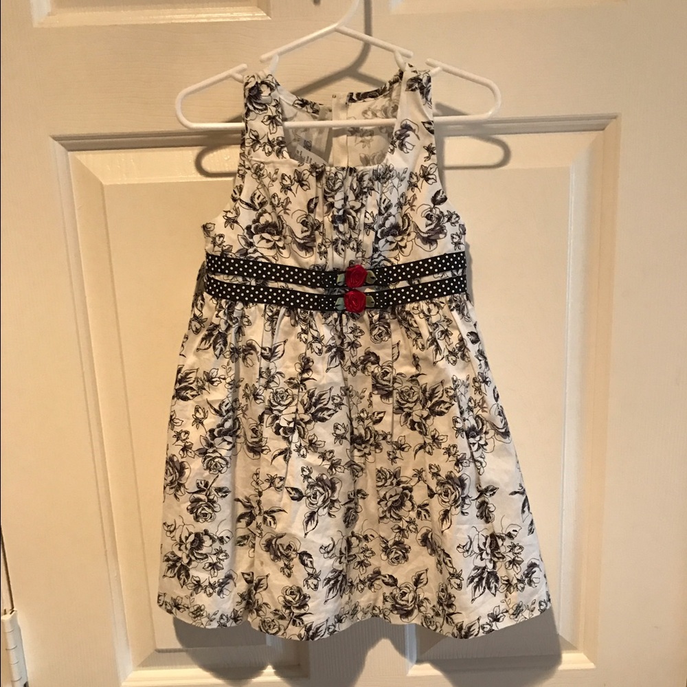 Girls dress