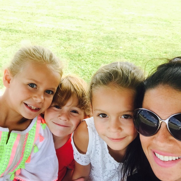 Meet your Posher, Courtney - Picture 5 of 5