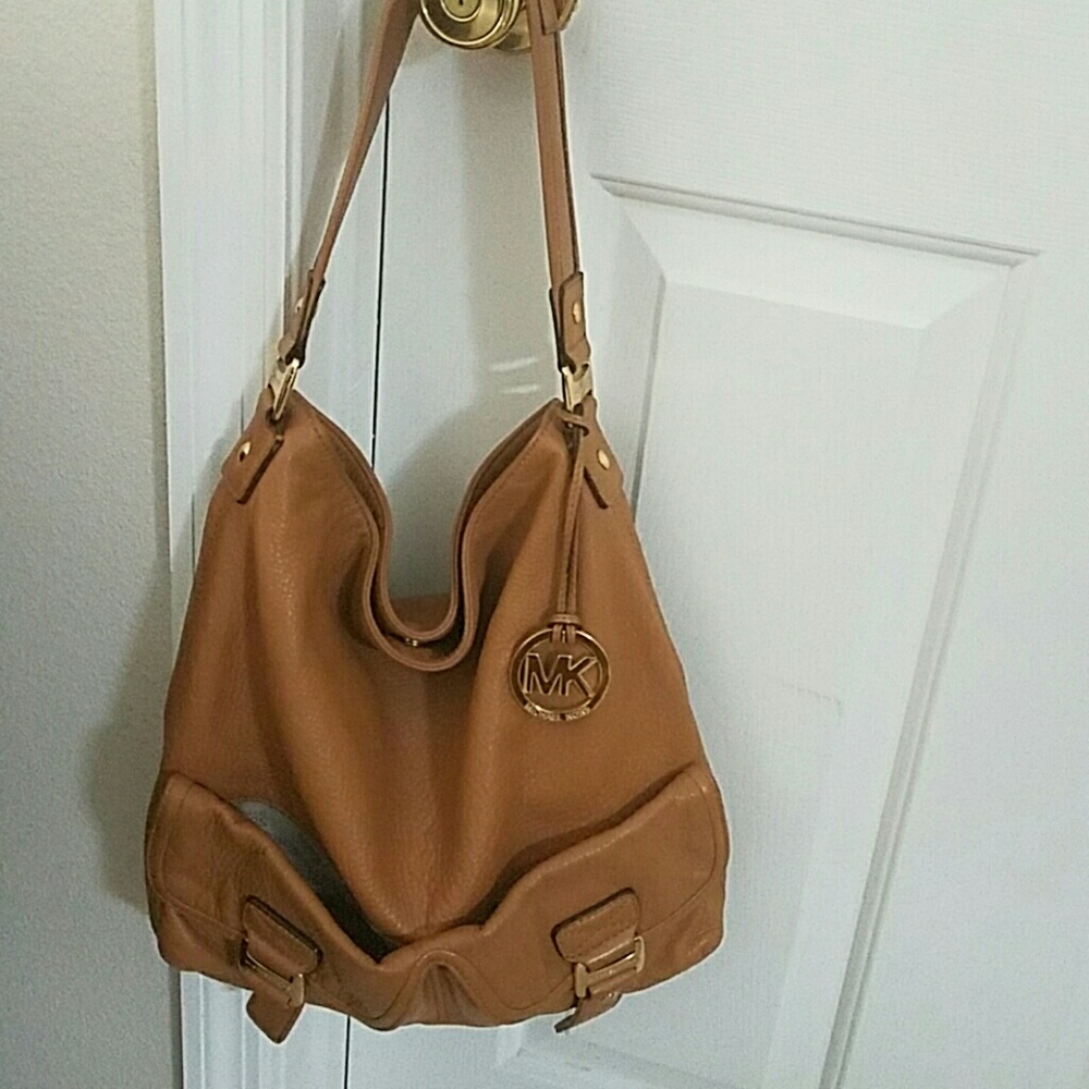 Authentic MK shoulder handbag.