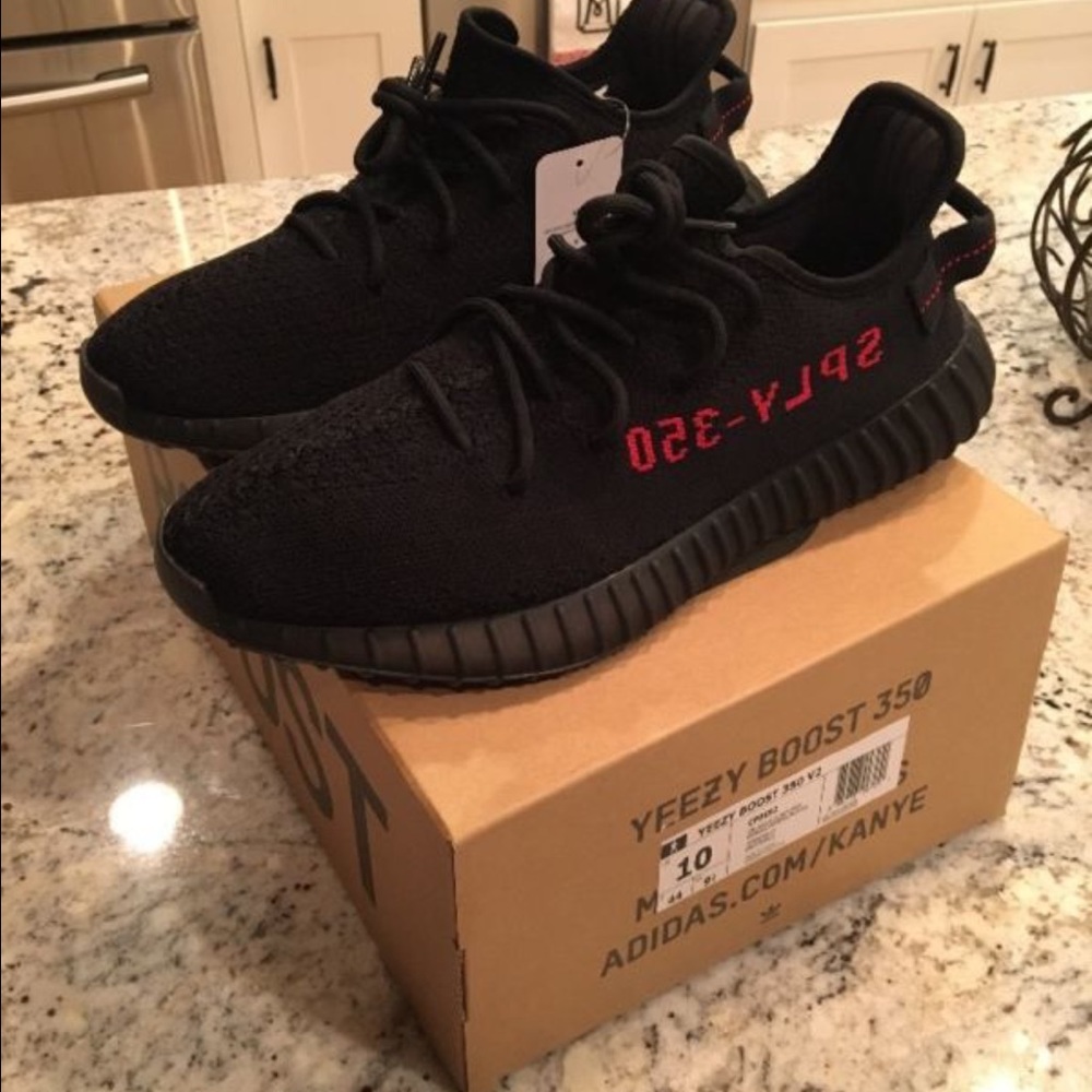 YEEZYBOOST 350v2 bred