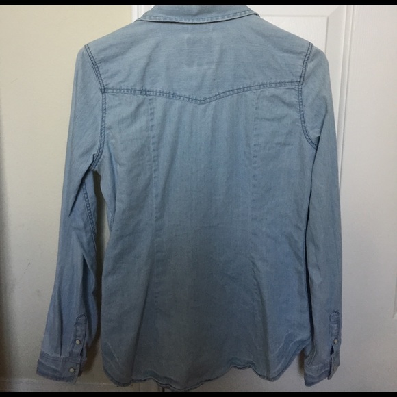 American Eagle Denim Button-Up Top - Picture 3 of 4
