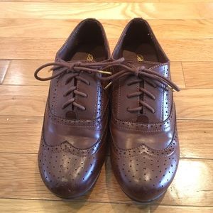Breckelle Women's 'Oxford-88' Broque Oxford Flats