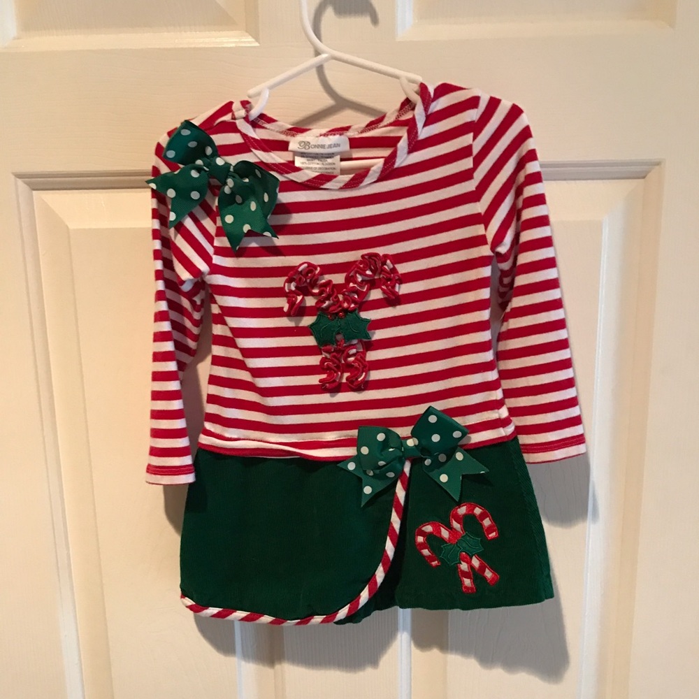 Girls holiday outfit.