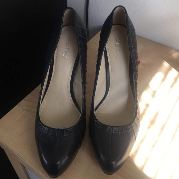 Aldo Black Leather Pumps Never worn - Picture 2 of 4