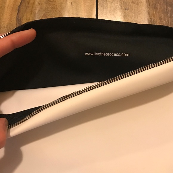 Fold over clutch - Picture 5 of 7