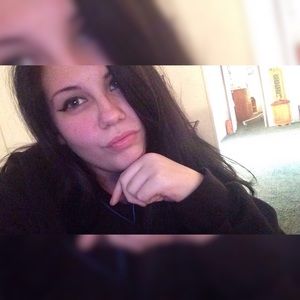 Meet your Posher, Briana