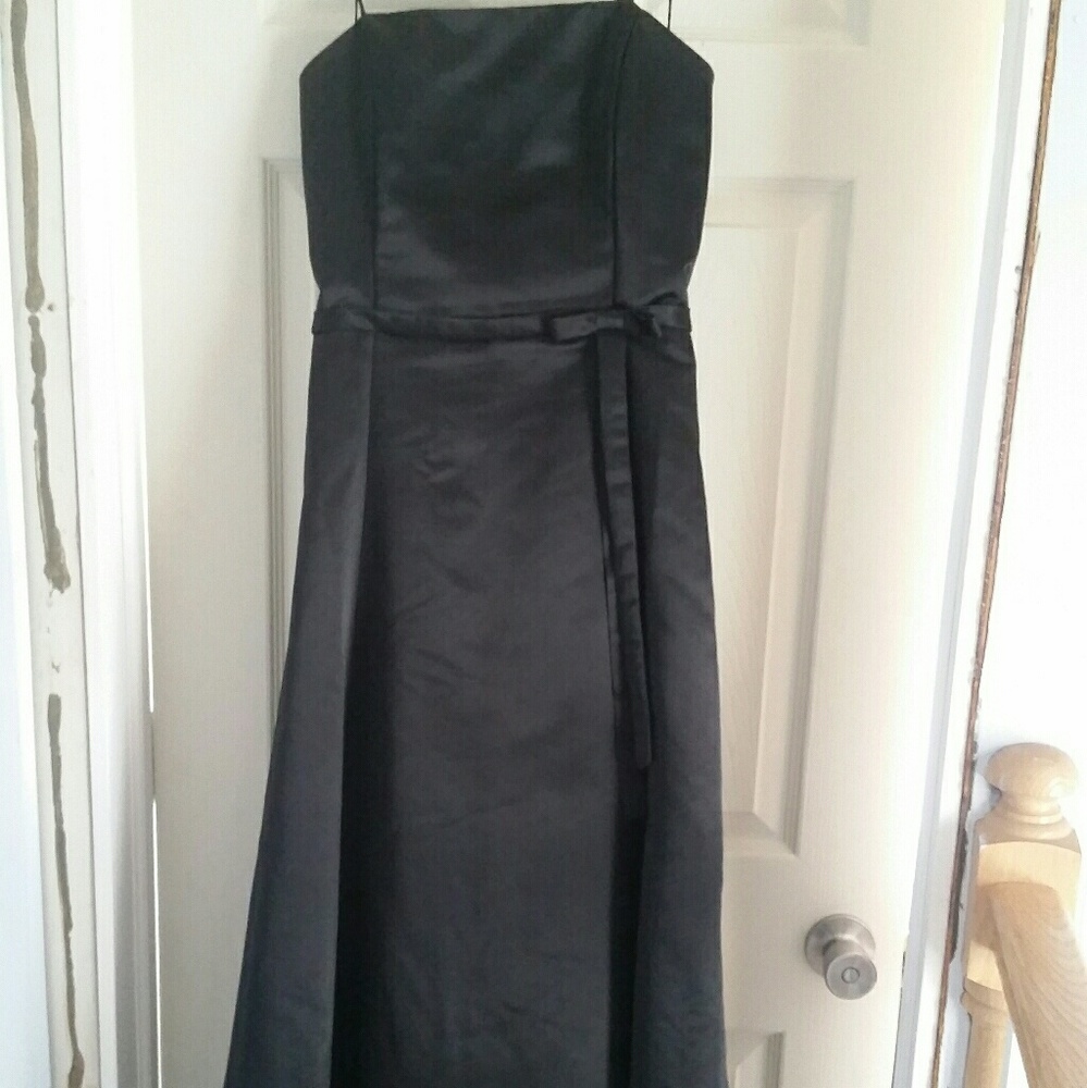 Black strapless prom dress