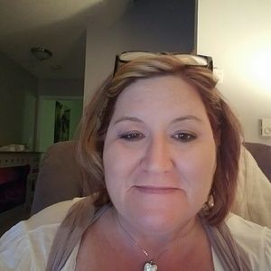 Meet your Posher, Roberta