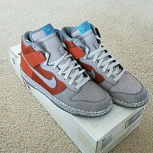 NIKE DUNK SZ 9