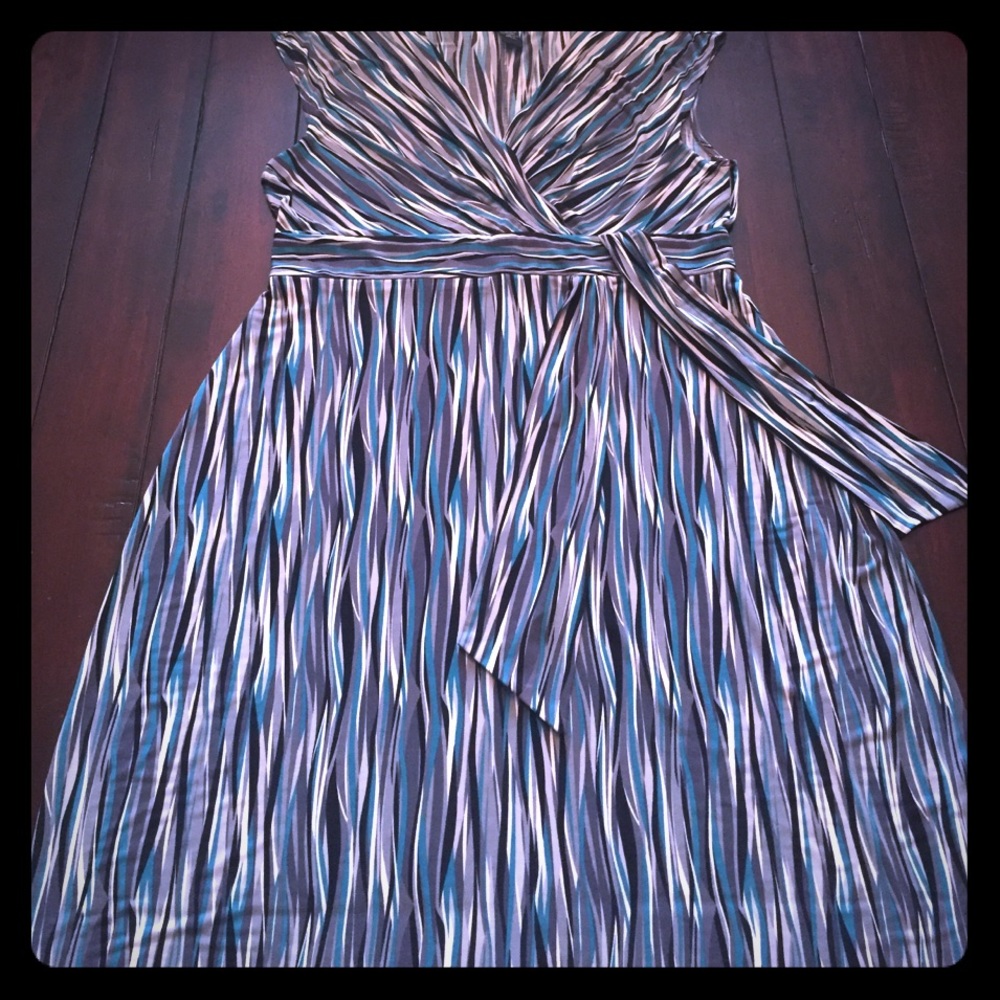New York and Company sleeveless dress