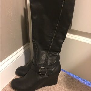 Black Covington boots