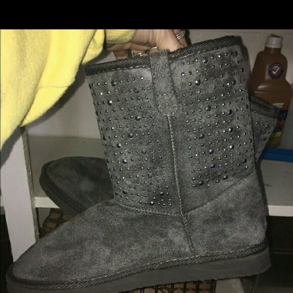 Grey boots with studs