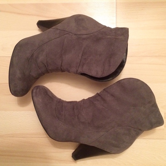 G by Guess Shoes - EUC Guess Gray Suede Booties