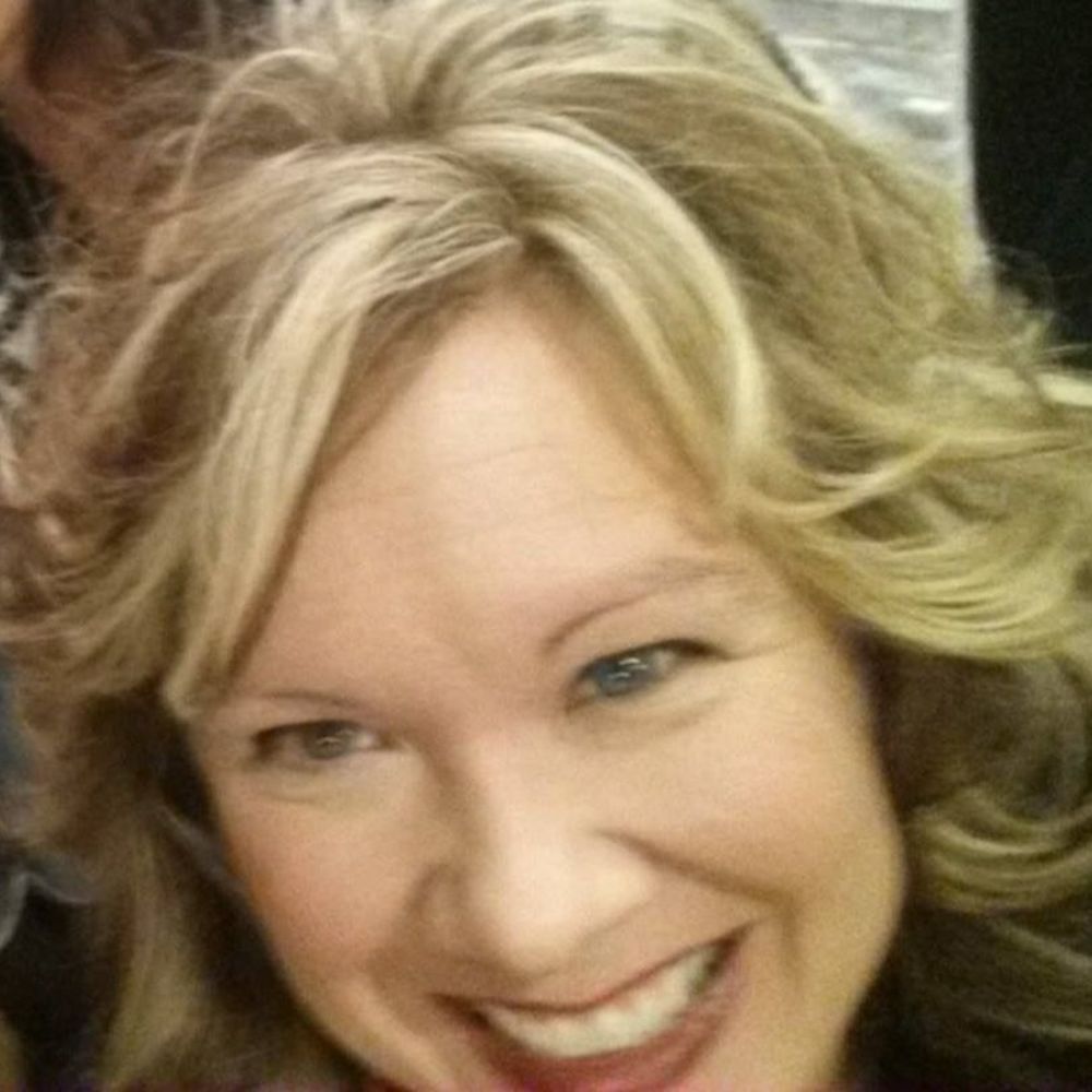 Meet your Posher, Leeann