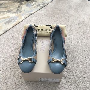 Burberry Ballerina / size 9 US