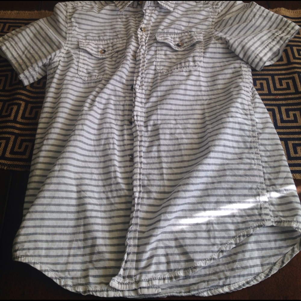 A Arizona jeans button down shirt