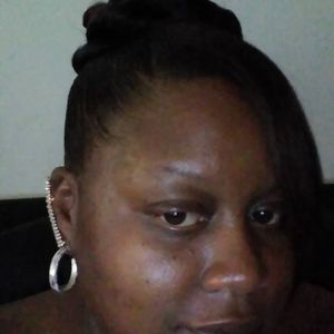 Meet your Posher, Cassandra