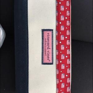 ‼️SUBMIT AN OFFER‼️ NWT Vineyard Vines Wallet