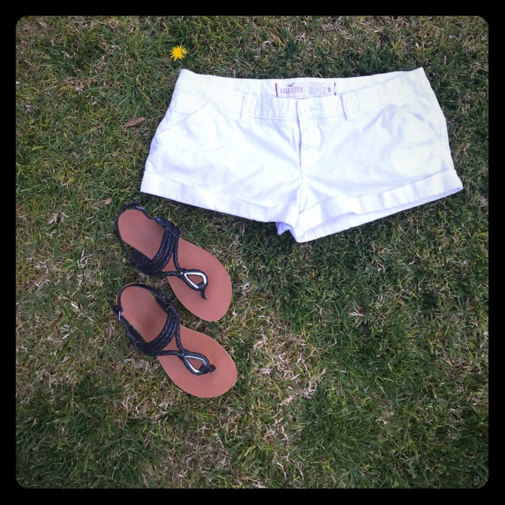 🌺 Hollister white shorts size 9