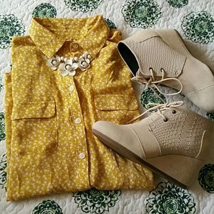 Flash sale! 🌟 Fall print LOFT Utility Blouse