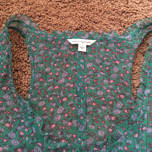 American Eagle - sheer flower top - M - Picture 2 of 8