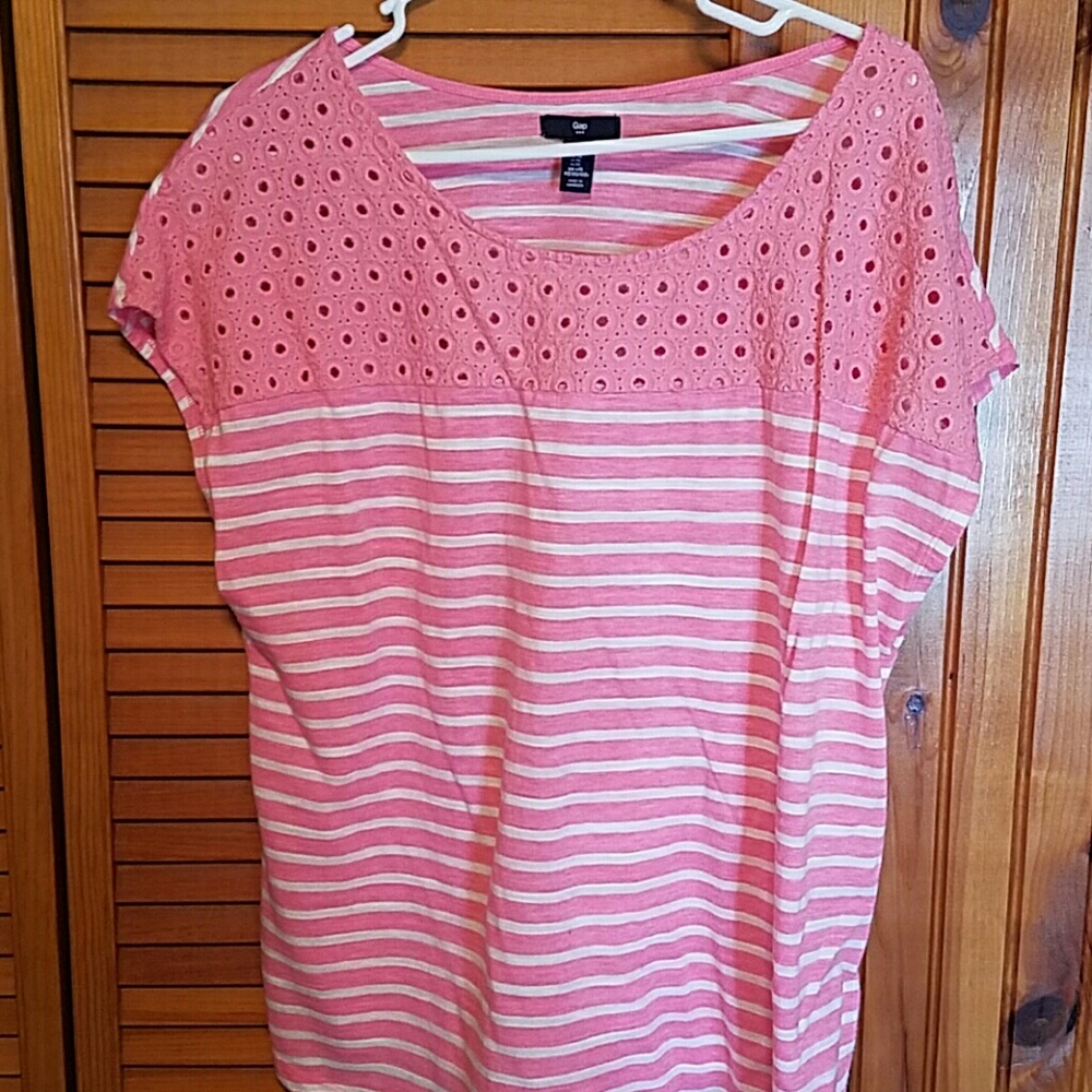 Short sleeve shirt