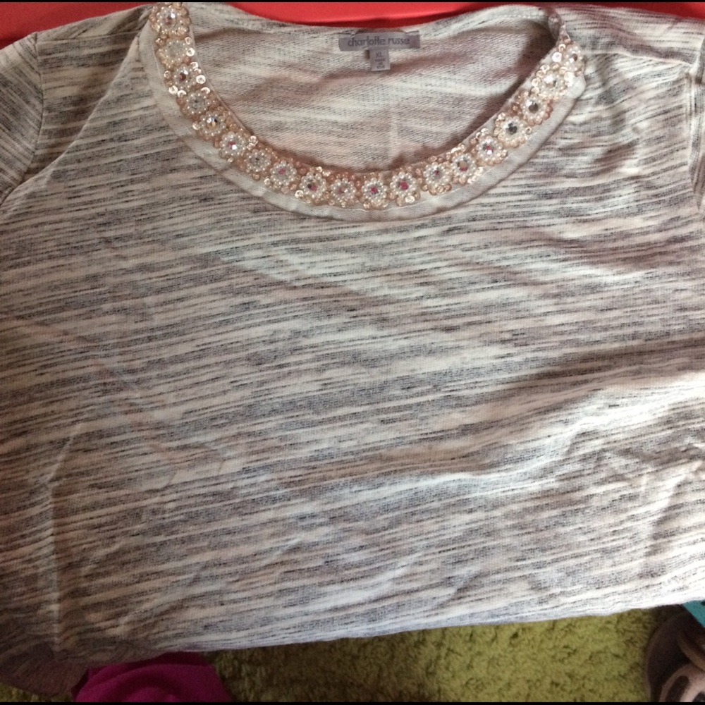 Beautiful 3/4 sleeves  top!