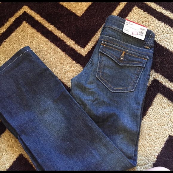 Brand new guess low rise bootcut Doheny jeans - Picture 2 of 2