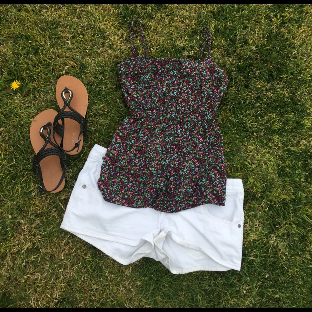 🌺 cute flowery spaghetti strap top