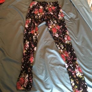 Floral lace leggings