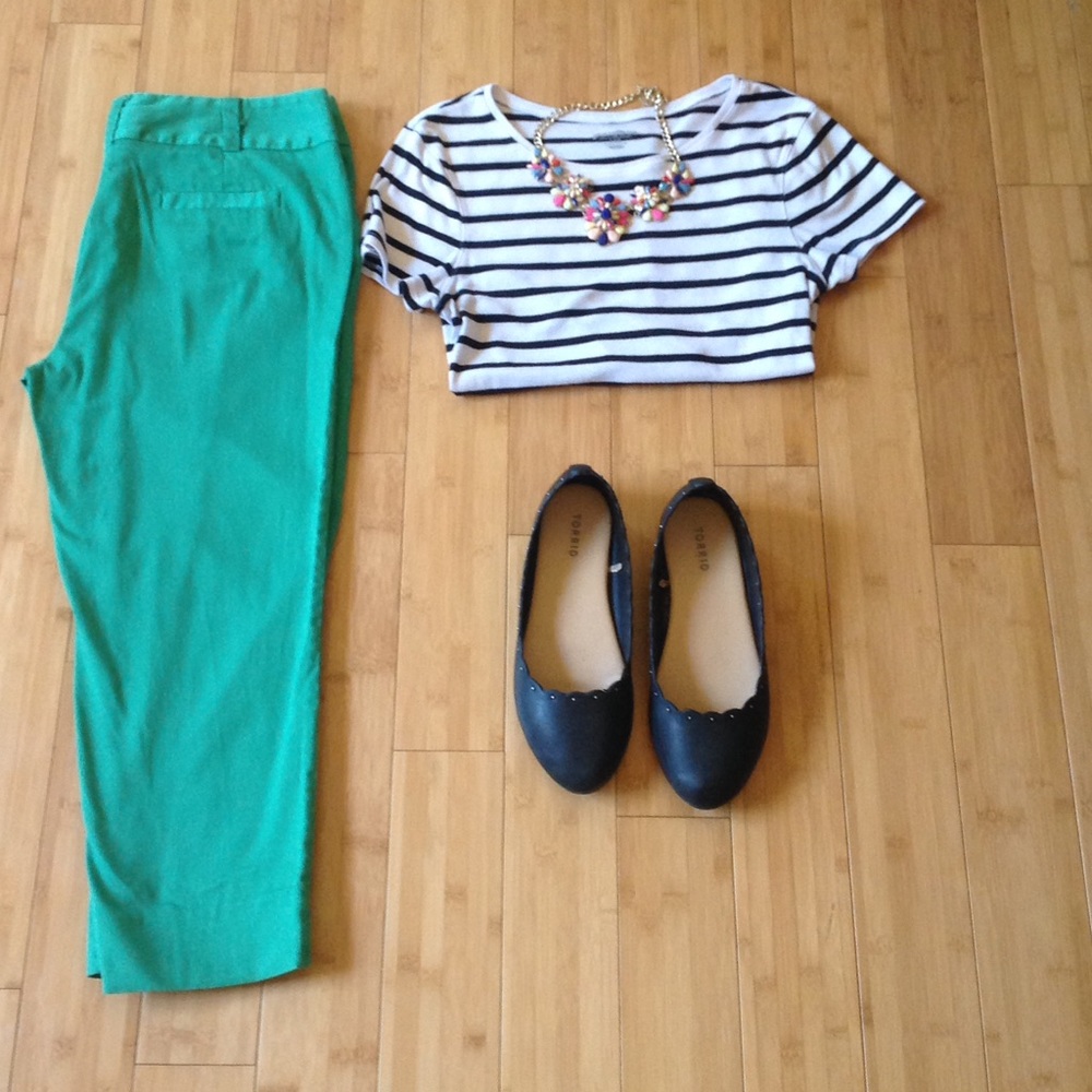 Bright green Capri pants. COUNTERPARTS