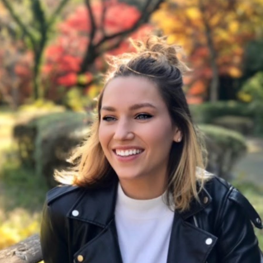 Meet your Posher, Lacey