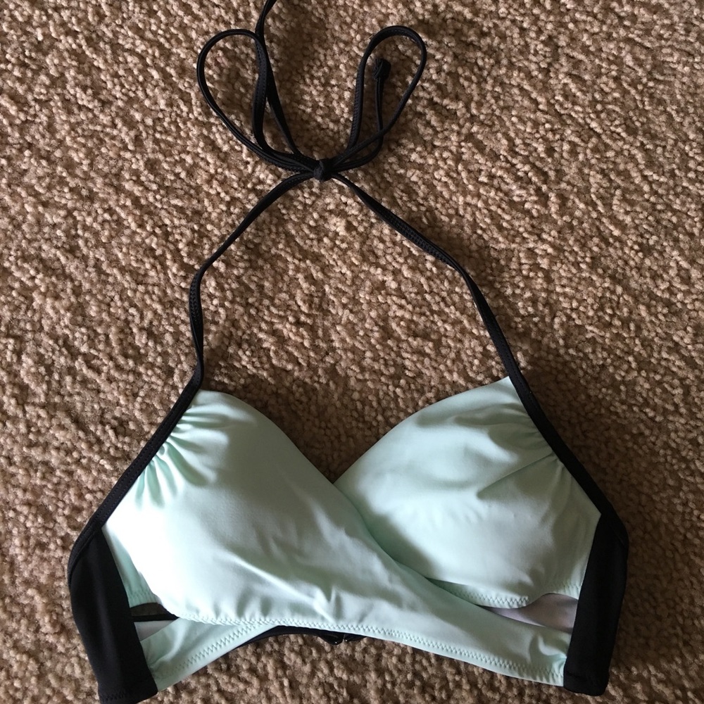 NWOT victoria secret swim suit top
