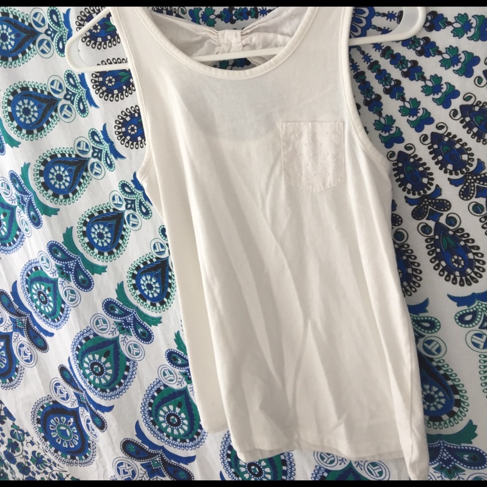 White Tank Top with Pocket and Bow
