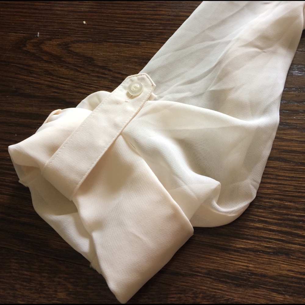 Collared sheer blouse - Picture 2 of 4