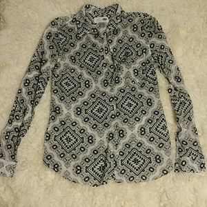 Old Navy Classic button down shirt