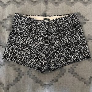 Canvas/cotton blue/white ikat print shorts size 4