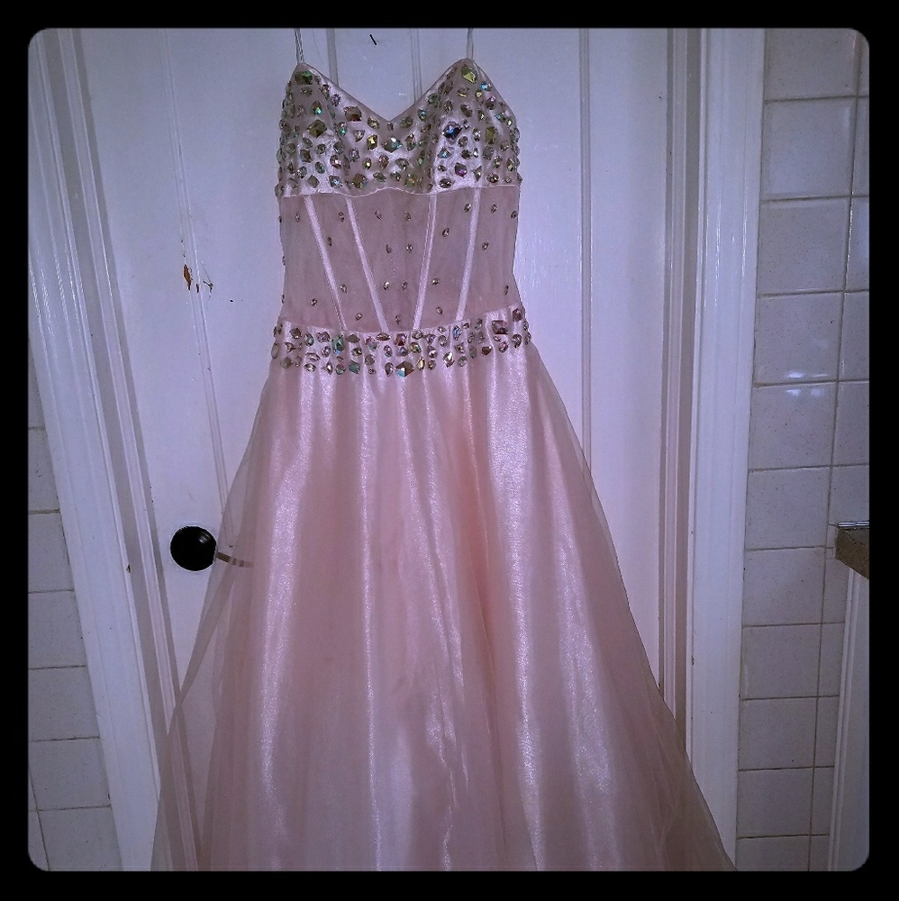 Formal light pink dress