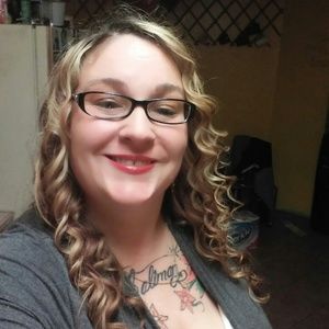 Meet your Posher, Yolanda