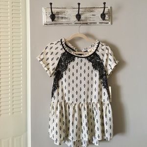SALE! Small Rewind Flowy Top NEW WITH TAGS