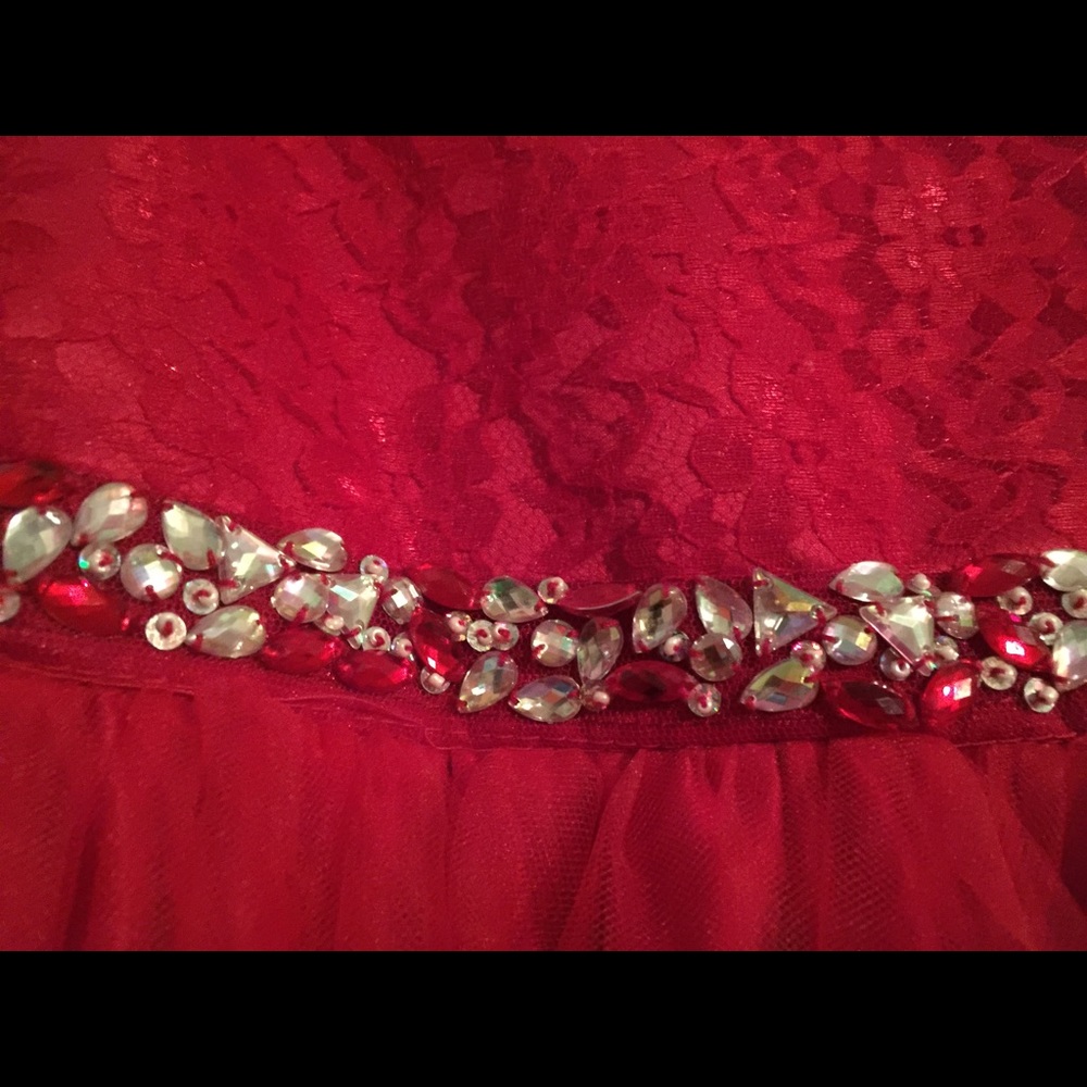 Dress - Picture 4 of 4