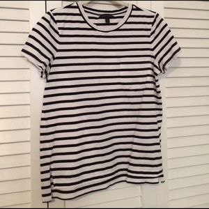 Banana Republic black and white striped tshirt