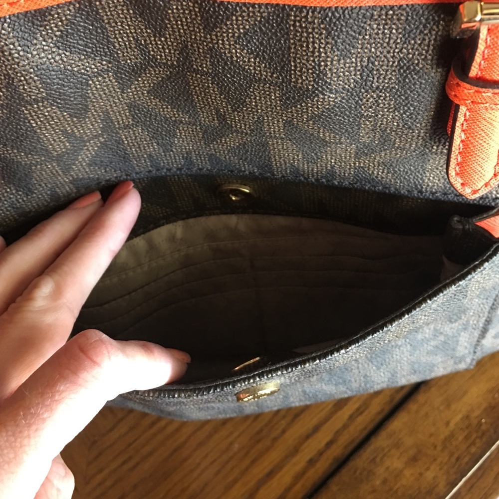 Michael Kors Purse - Picture 2 of 4