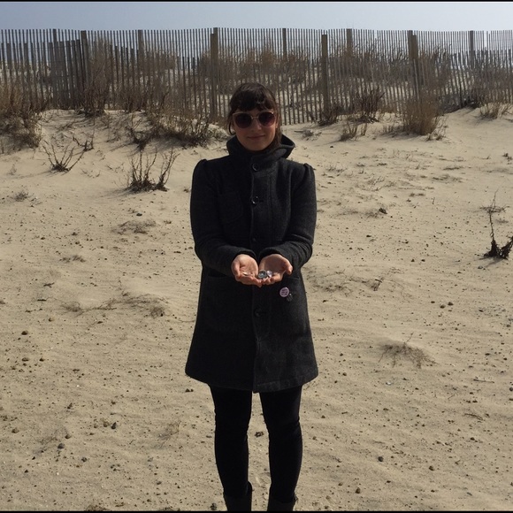 Meet your Posher, Kristen - Picture 2 of 4