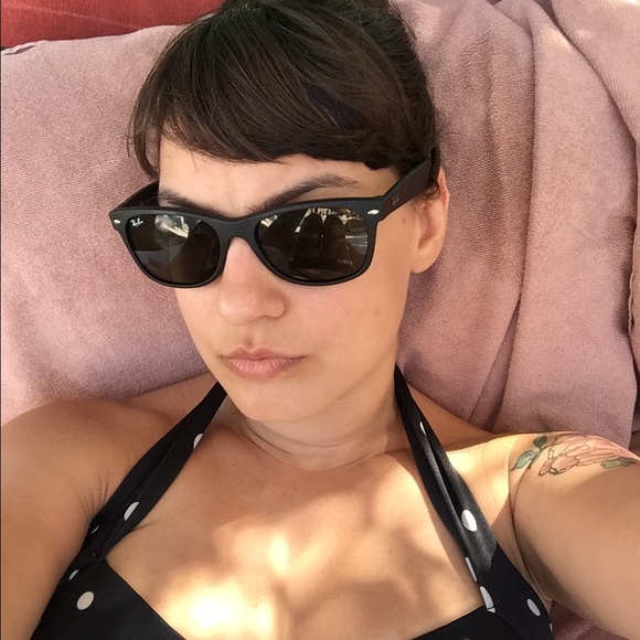 Meet your Posher, Kristen - Picture 3 of 4