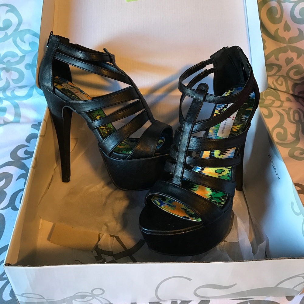 Journeys Shi Heels