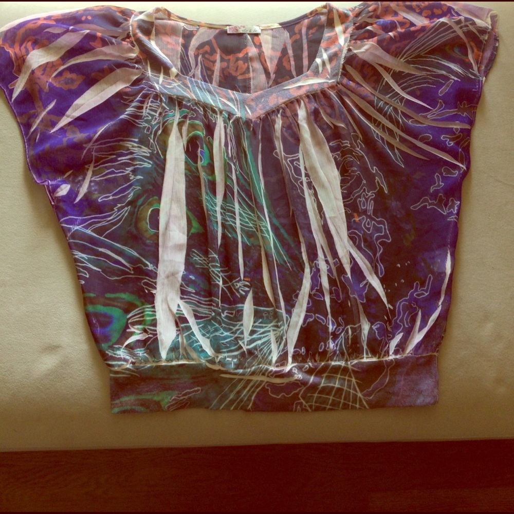 Multicolored blouse.