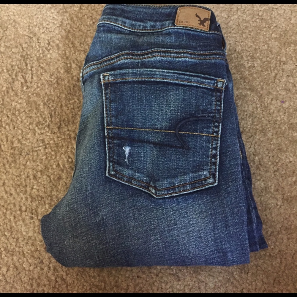 American Eagle Dark Wash Destroyed Skinny Jeans 🦅